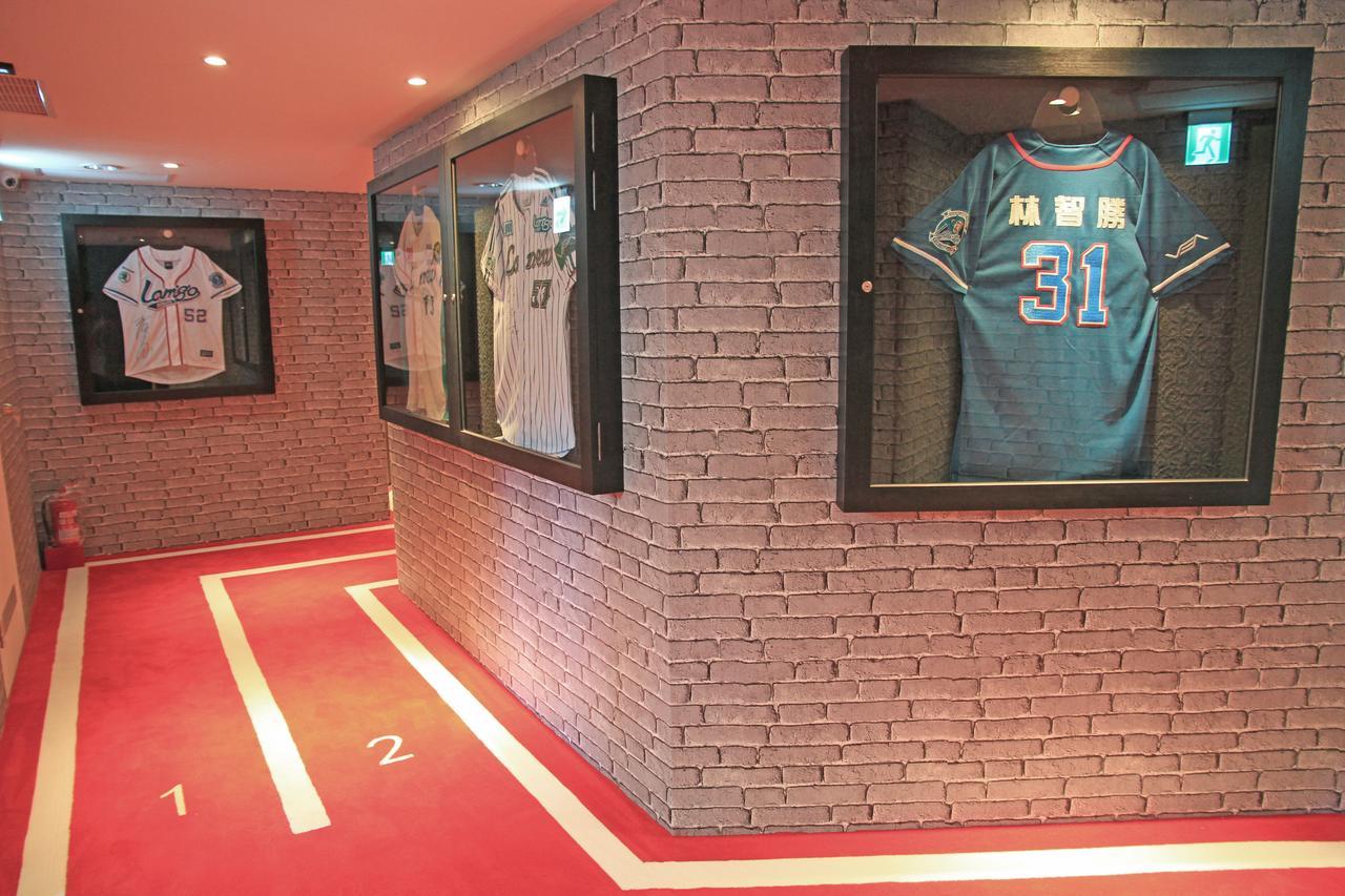 La Hotel-Baseball Theme Hall Kaohsziung Kültér fotó
